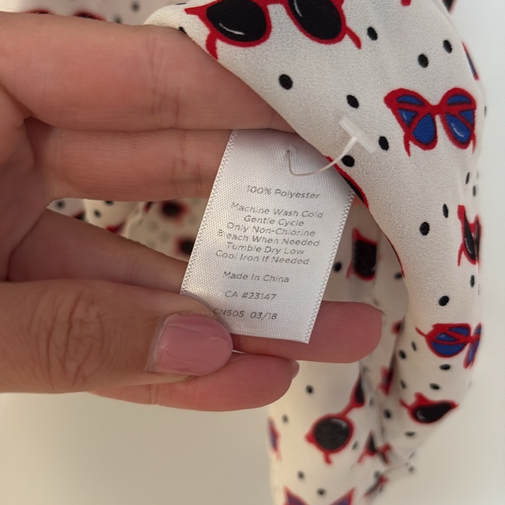 Talbots Top 🕶️ - Picture 3 of 4